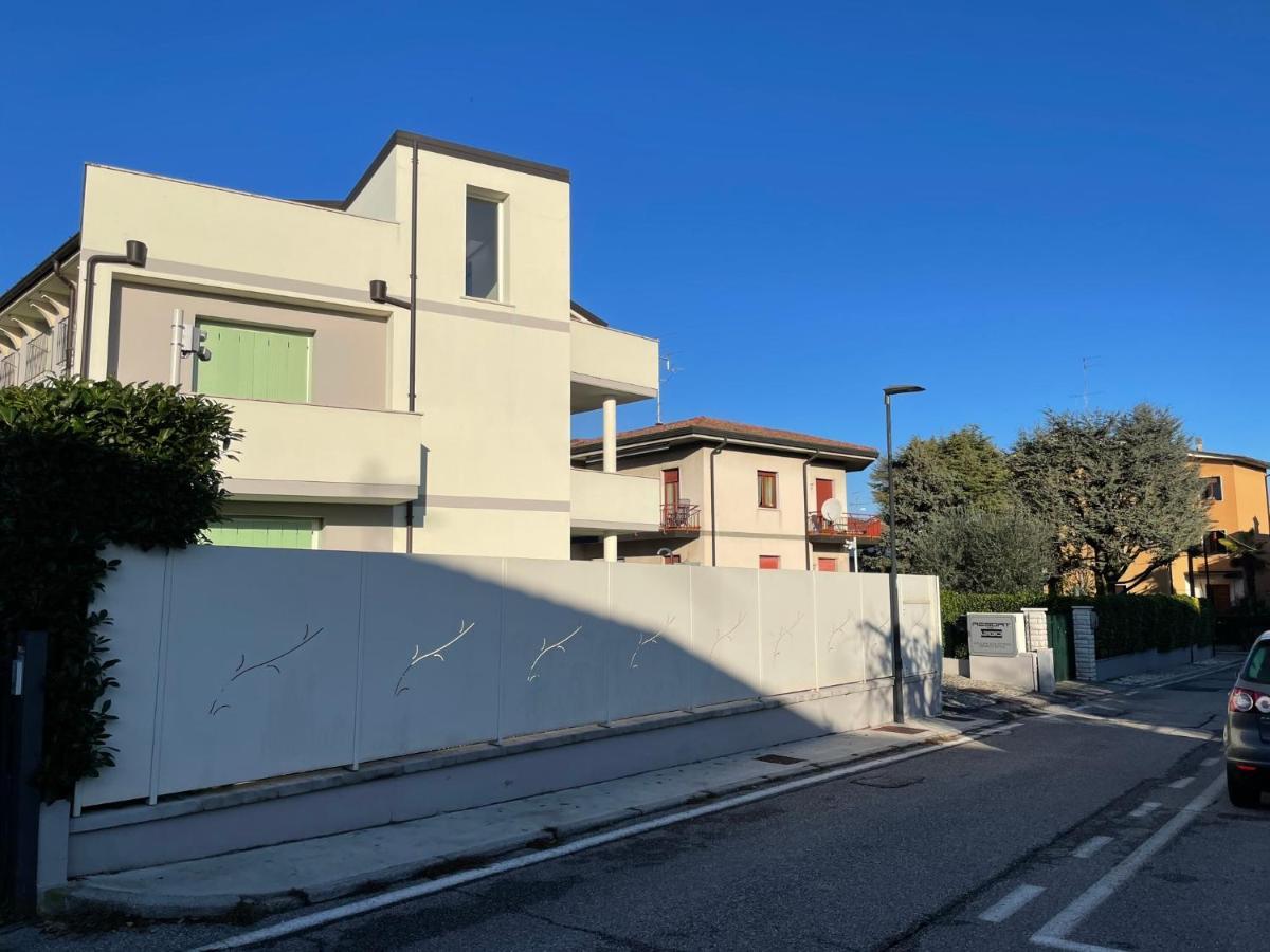 דסנזאנו דל גארדה Residence Del Lago מראה חיצוני תמונה
