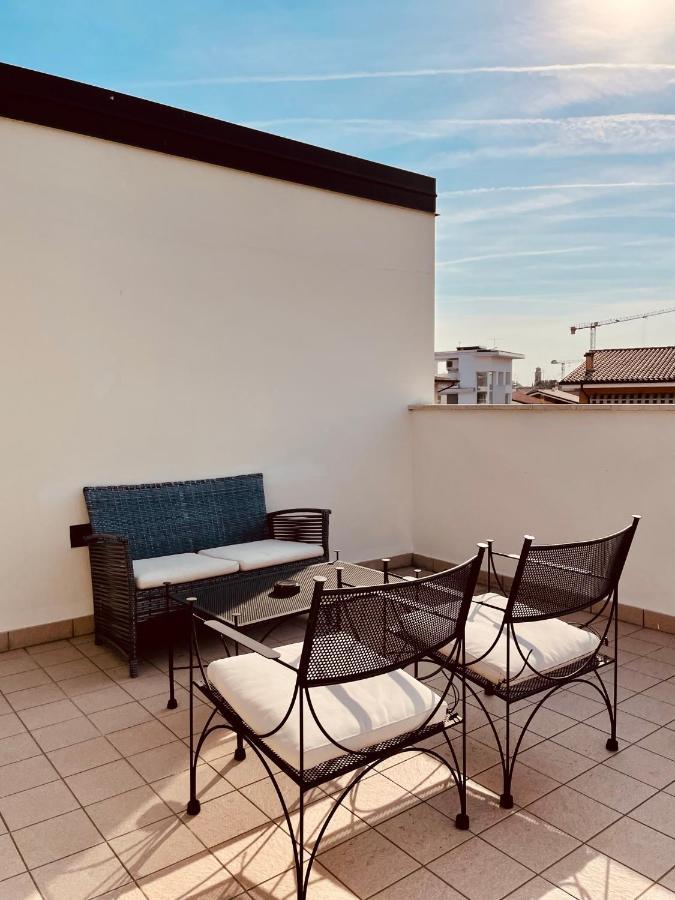דסנזאנו דל גארדה Residence Del Lago מראה חיצוני תמונה