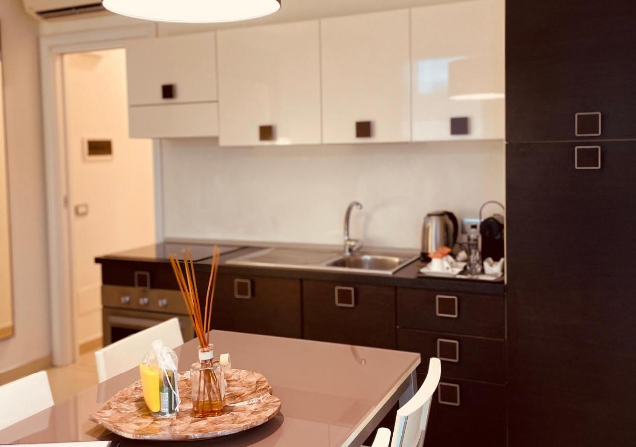 דסנזאנו דל גארדה Residence Del Lago מראה חיצוני תמונה