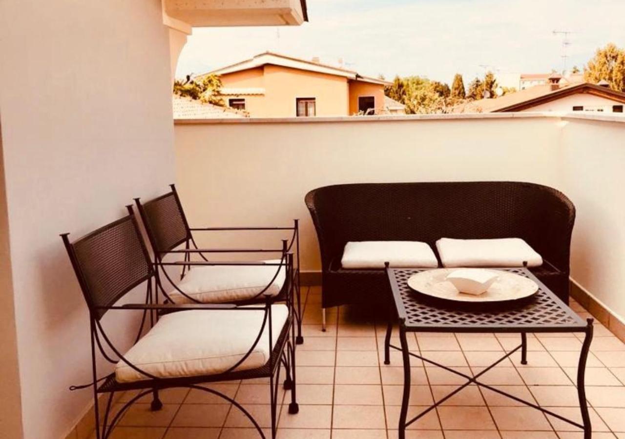 דסנזאנו דל גארדה Residence Del Lago מראה חיצוני תמונה