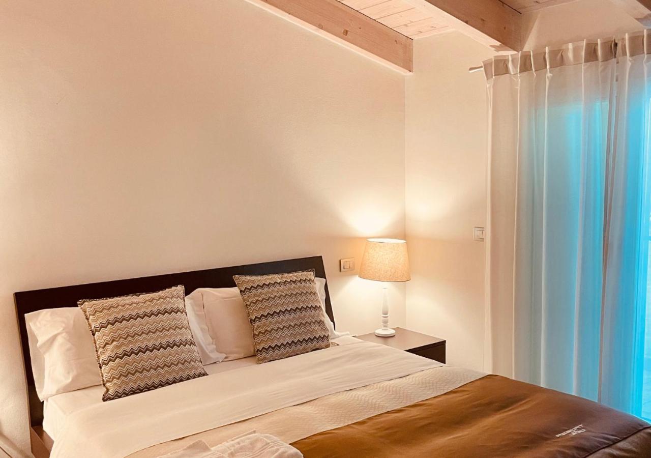 דסנזאנו דל גארדה Residence Del Lago מראה חיצוני תמונה