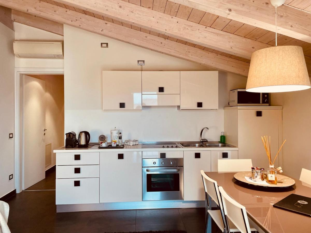 דסנזאנו דל גארדה Residence Del Lago מראה חיצוני תמונה